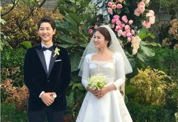 宝石竟然藏着这些密语 她能猜到吗？